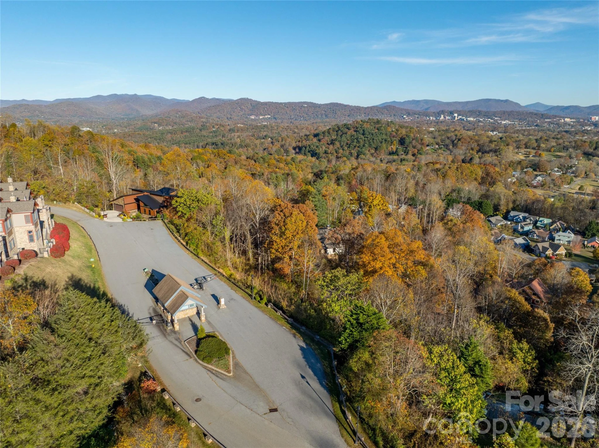 41 Ben Lippen School Road - Photo 3