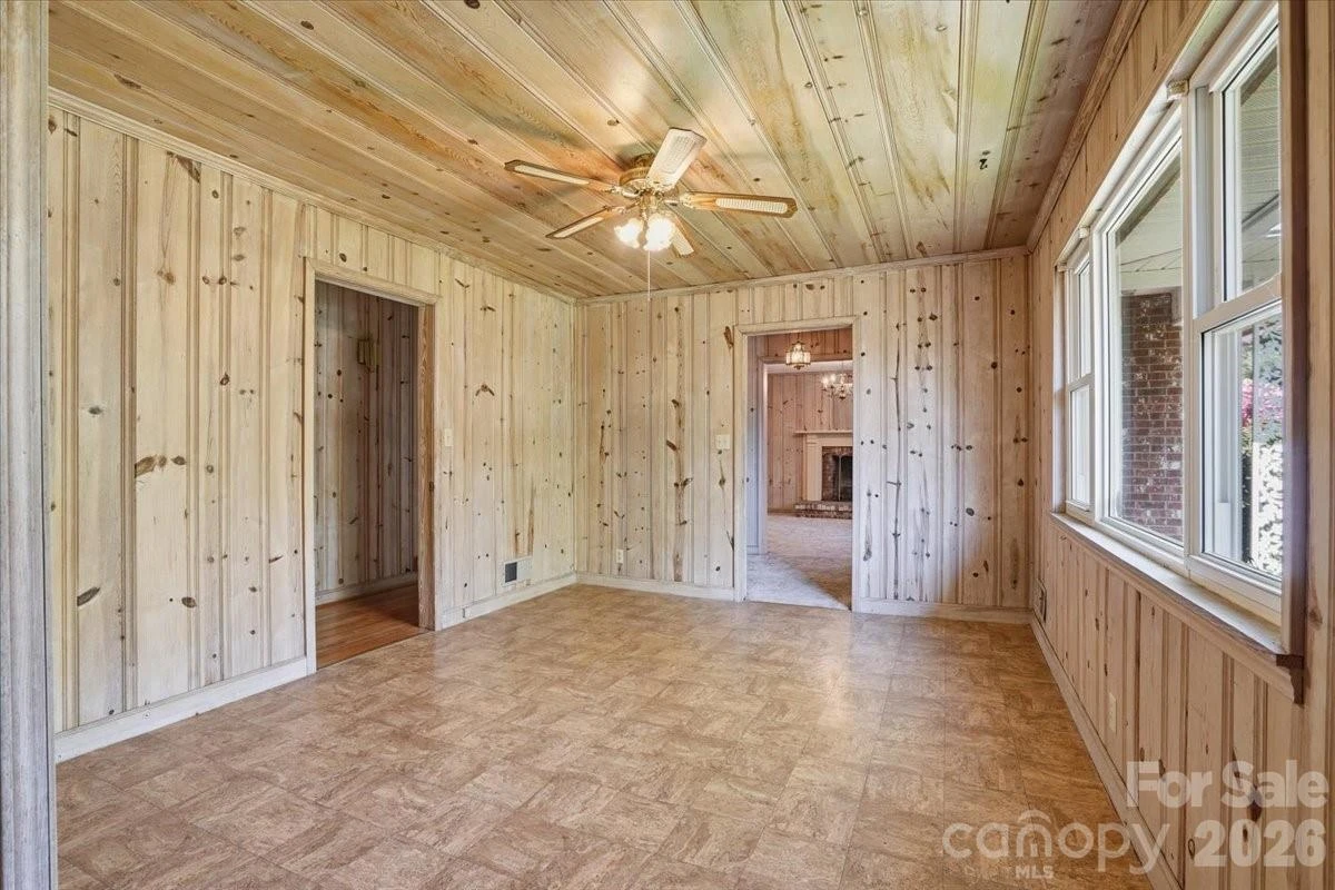 160 Denton Street - Photo 16