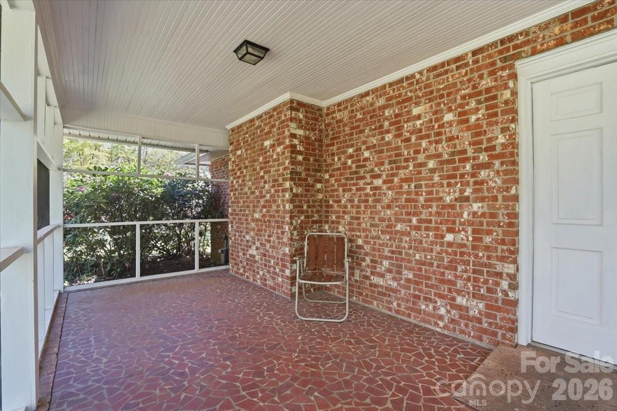 160 Denton Street - Photo 24