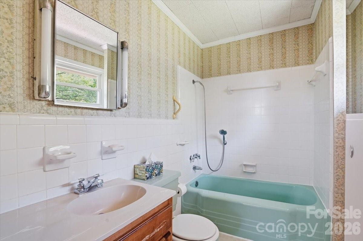 160 Denton Street - Photo 8