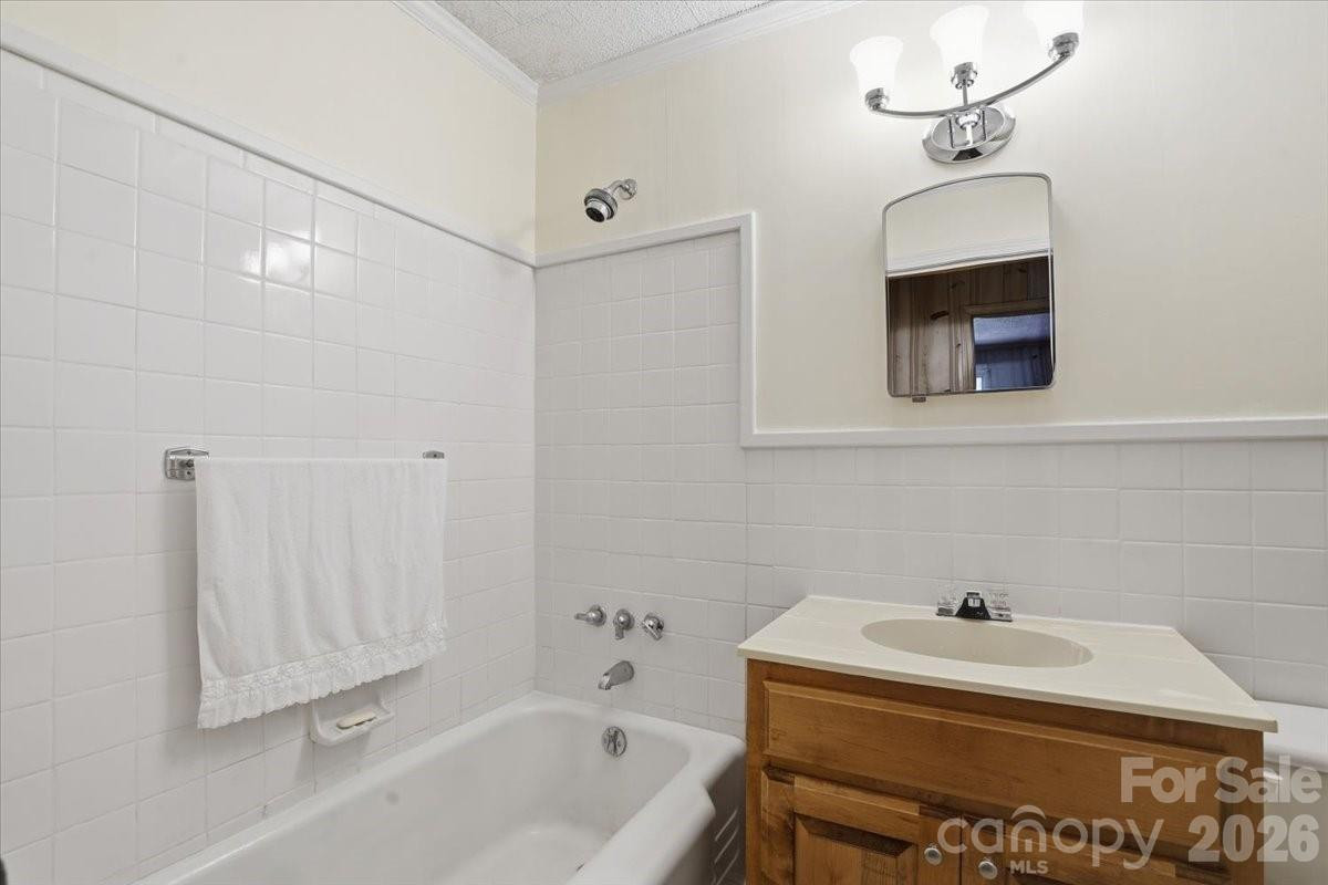 160 Denton Street - Photo 9