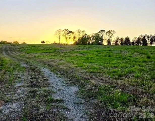 2033 Crestone Way, Connelly Springs, NC, 28612