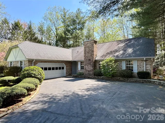 3011 Essex Court