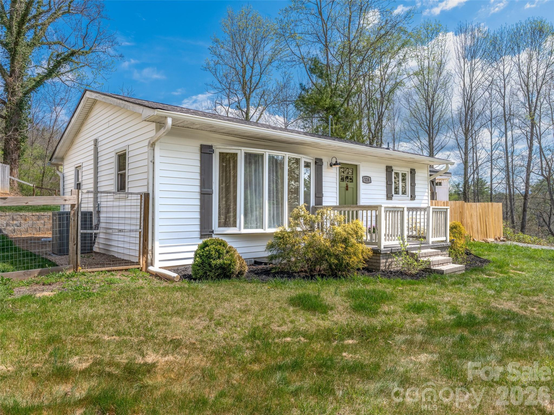 124 Concord Road - Photo 2