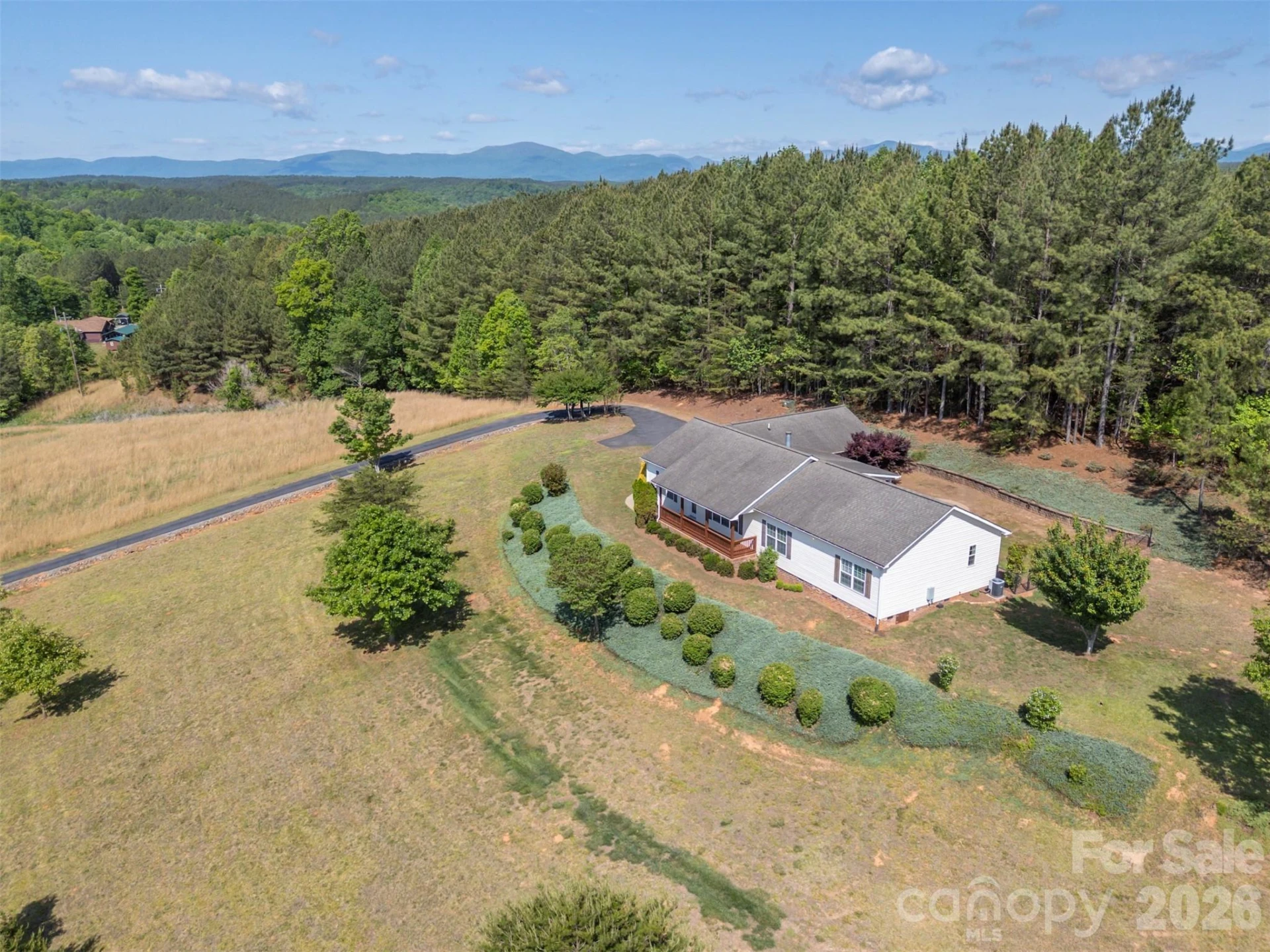 456 River Road - Photo 2
