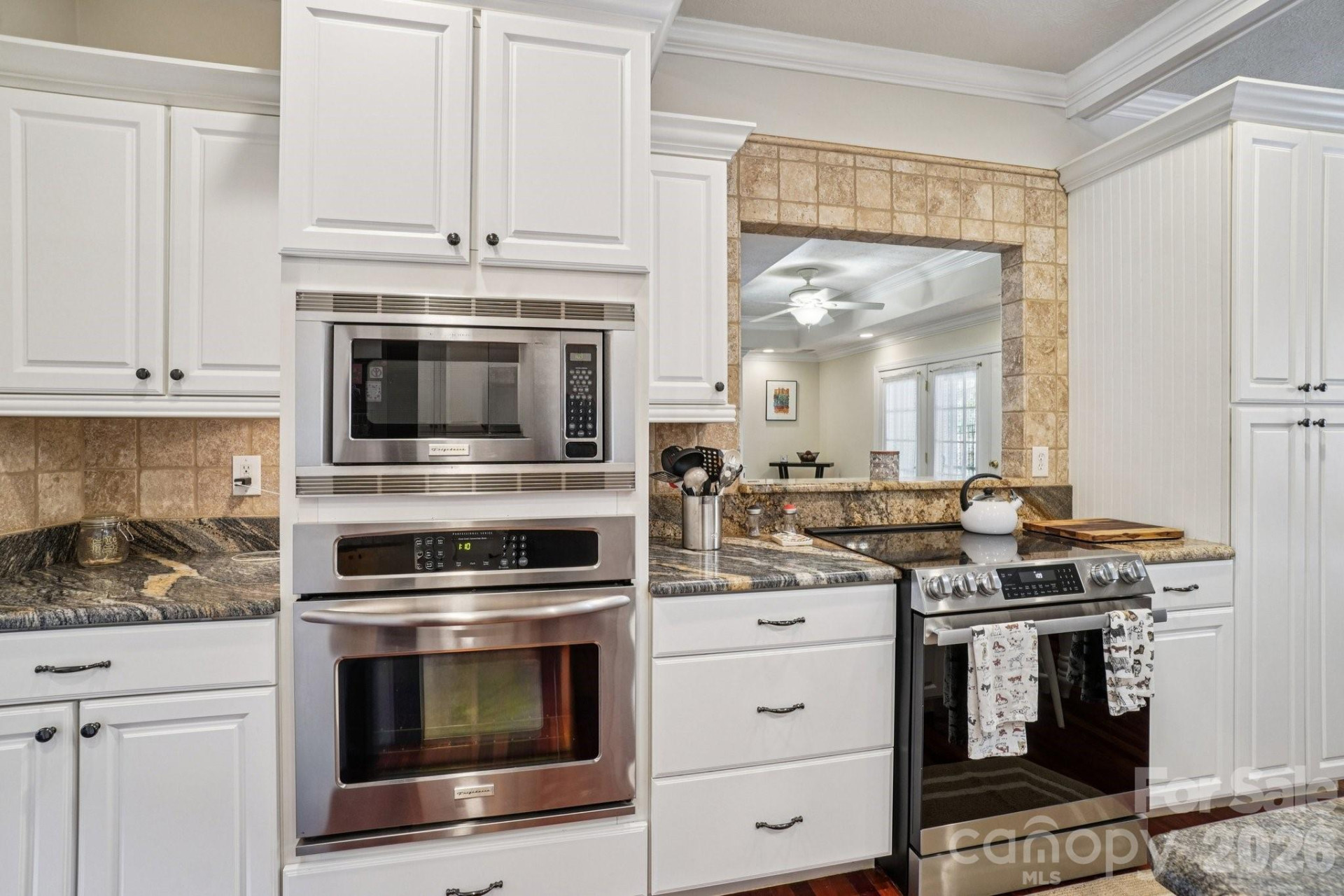 302 Davy Crockett Drive - Photo 14