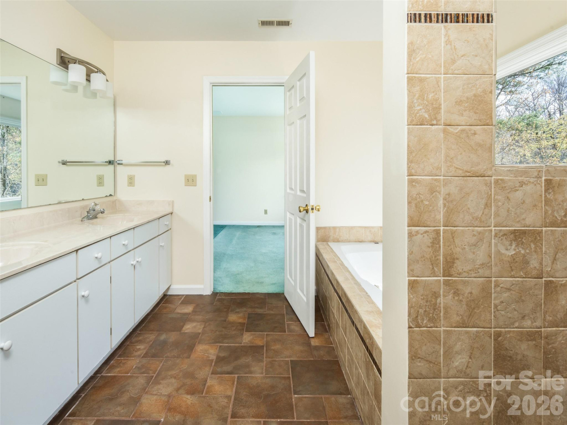 39 Eastmoor Drive - Photo 18