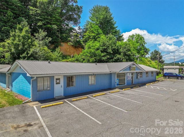 8275 Carolina Boulevard, Clyde, NC, 28721