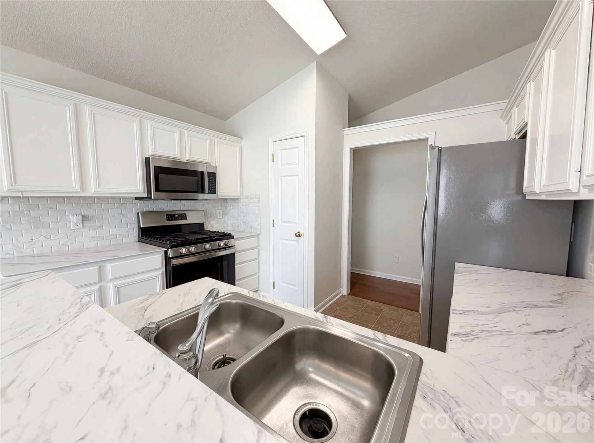 12525 Panthersville Drive - Photo 2