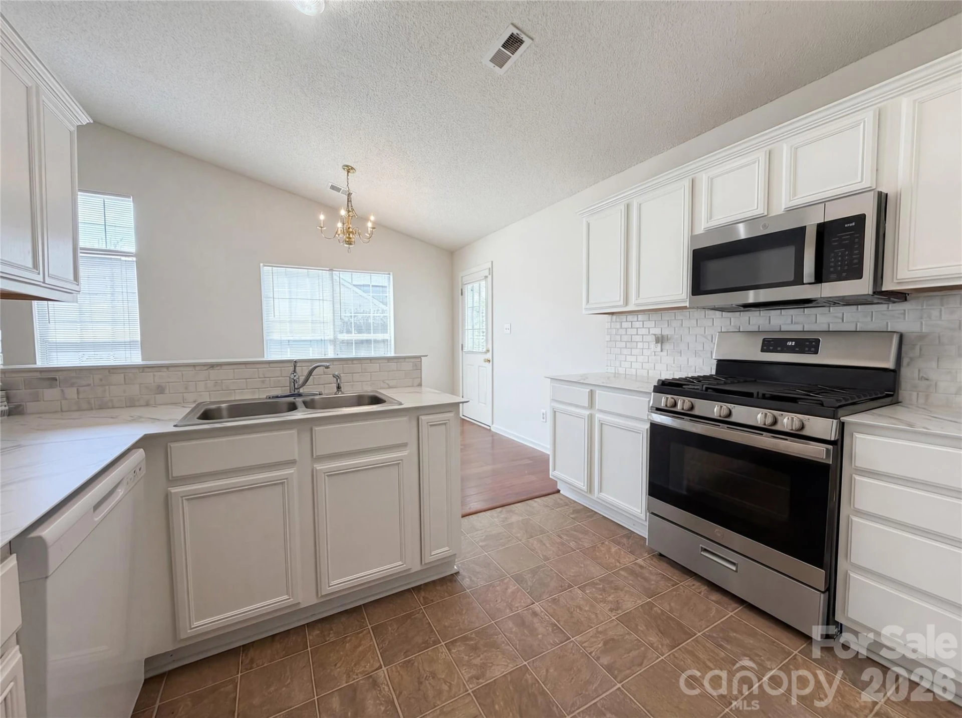 12525 Panthersville Drive - Photo 15