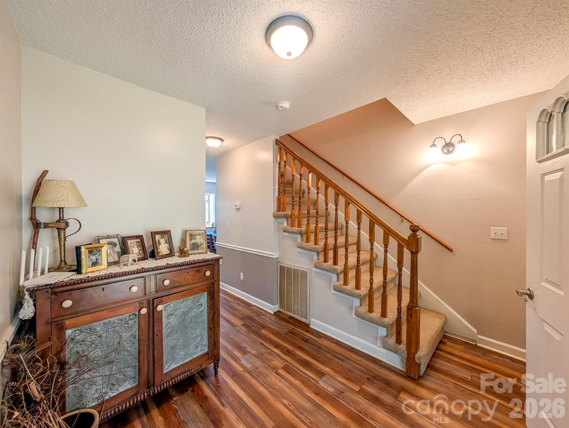 254 Shepard Way - Photo 5