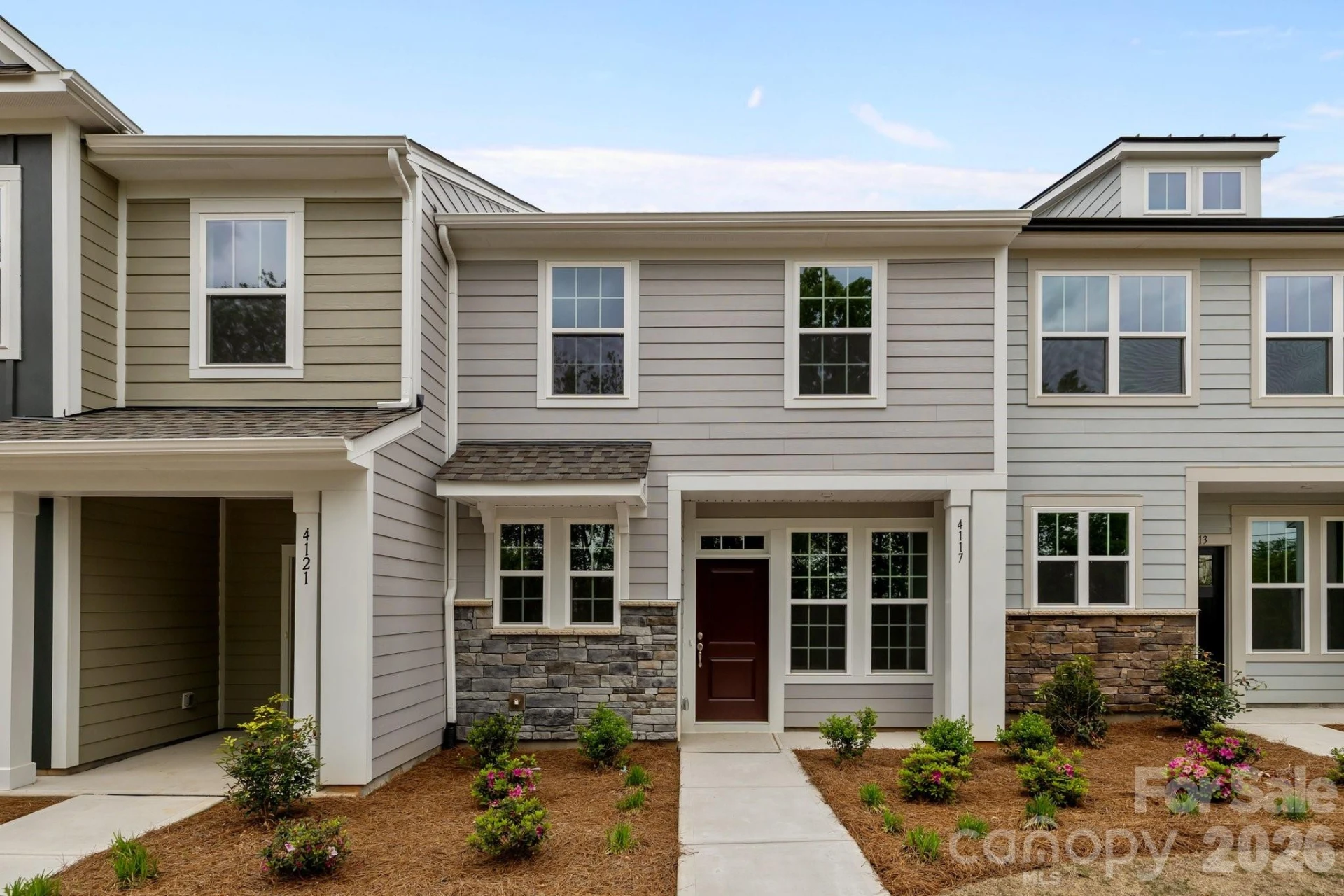 2930 Clyde Drive - Photo 2
