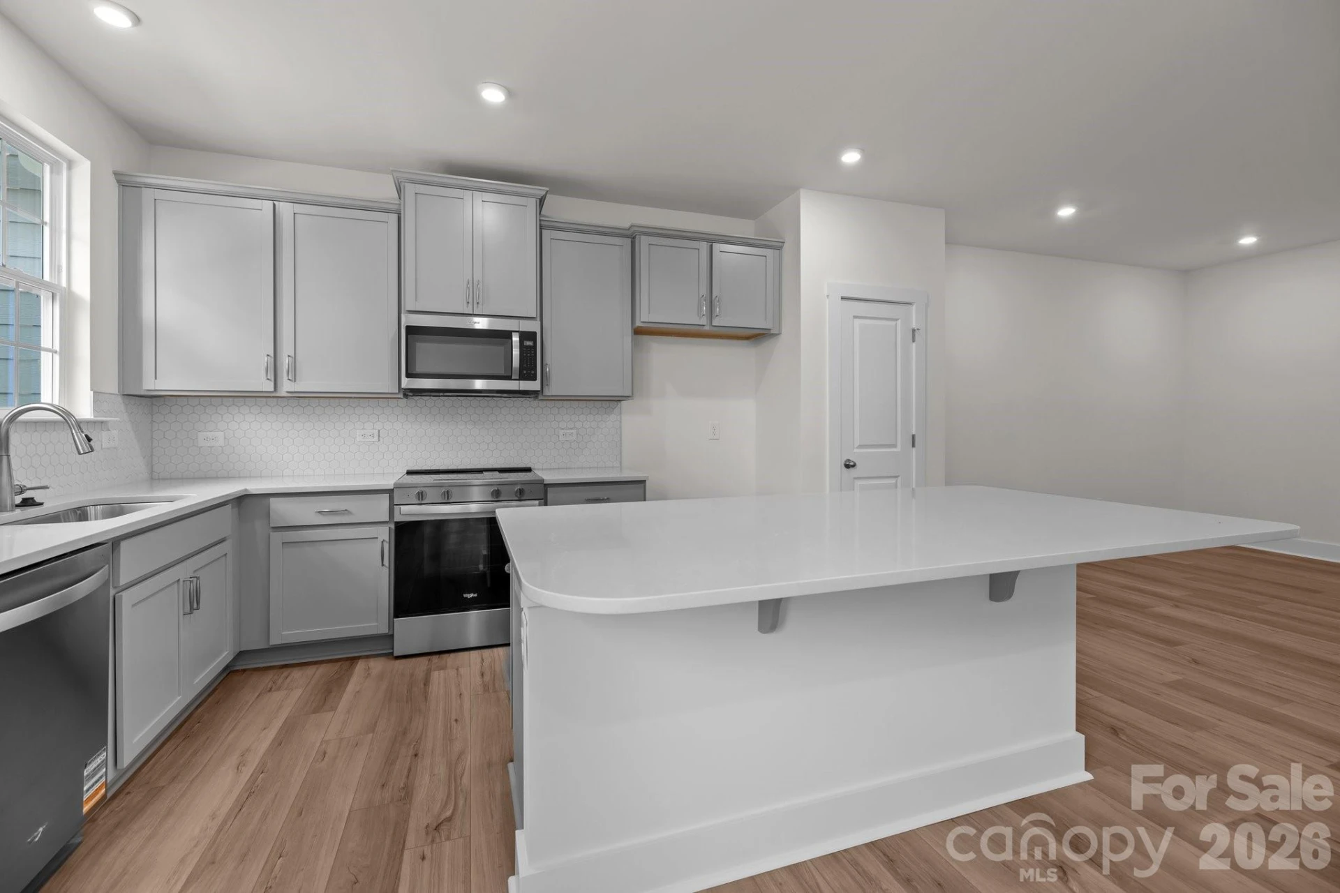 2930 Clyde Drive - Photo 5