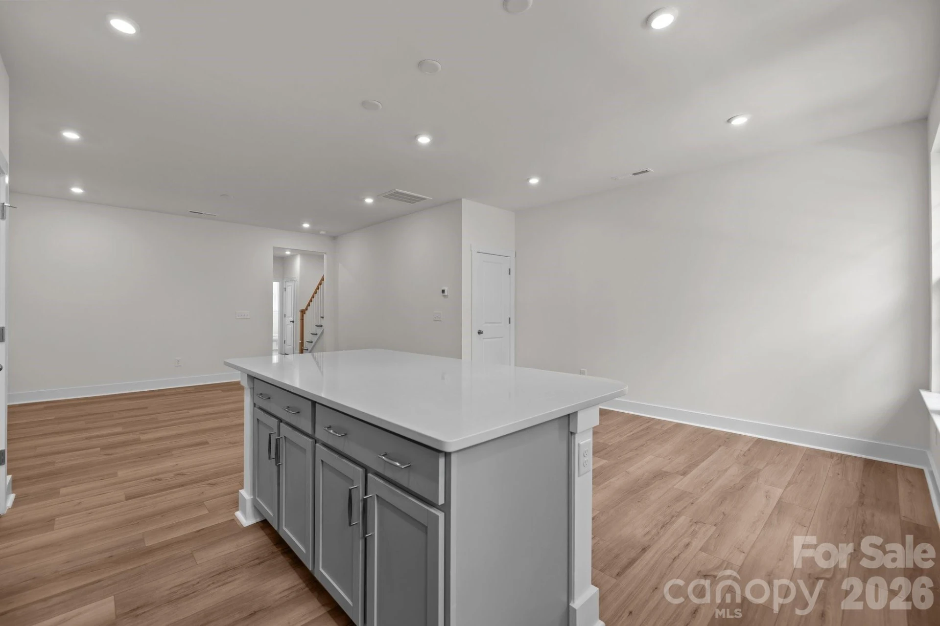 2930 Clyde Drive - Photo 6