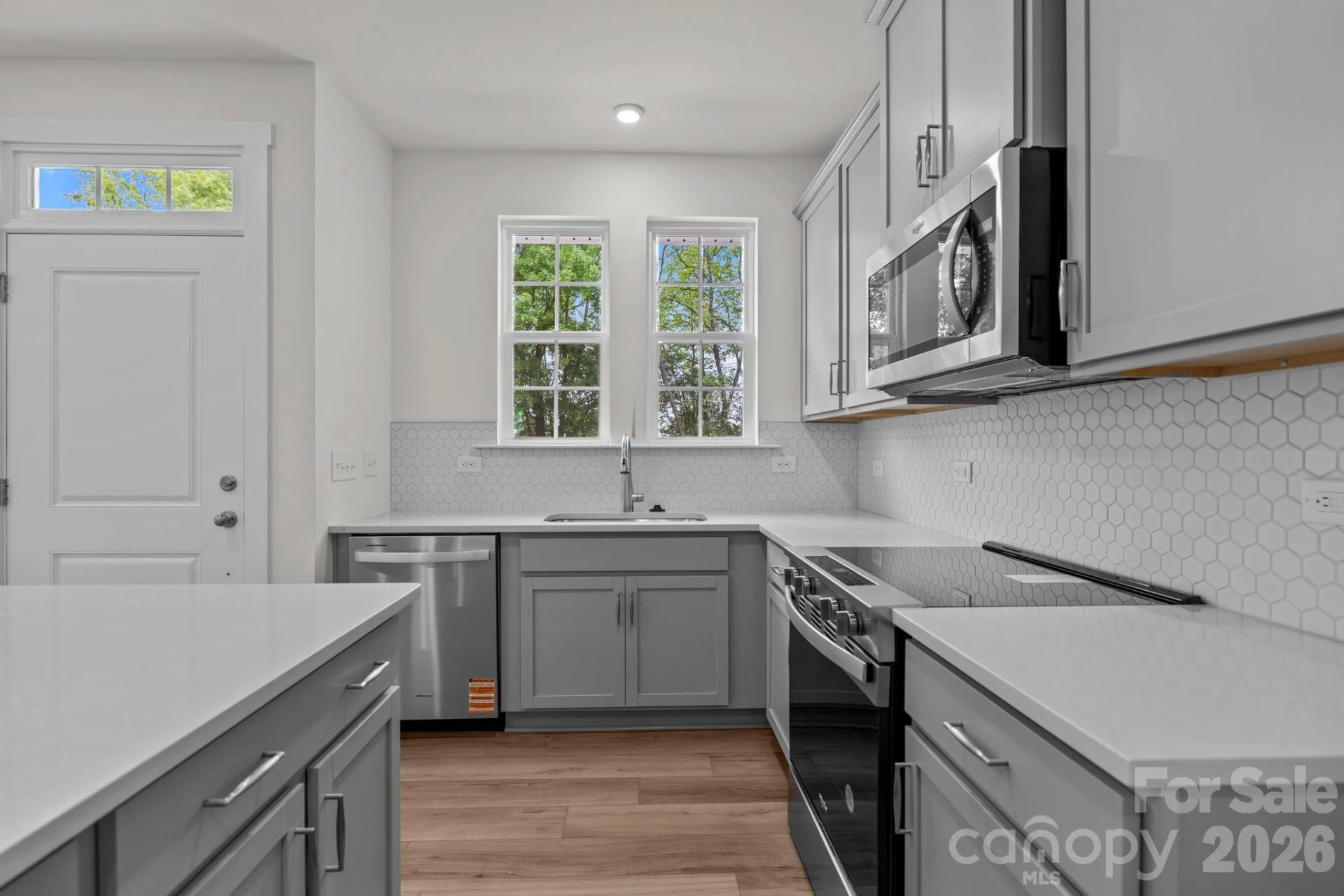 2930 Clyde Drive - Photo 7