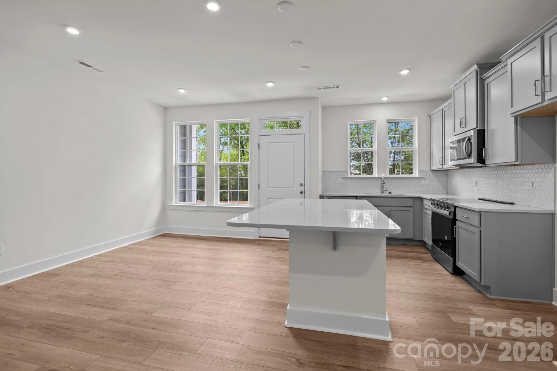 2930 Clyde Drive - Photo 8