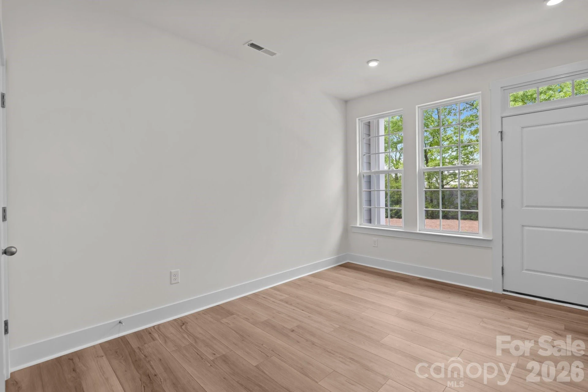 2930 Clyde Drive - Photo 9