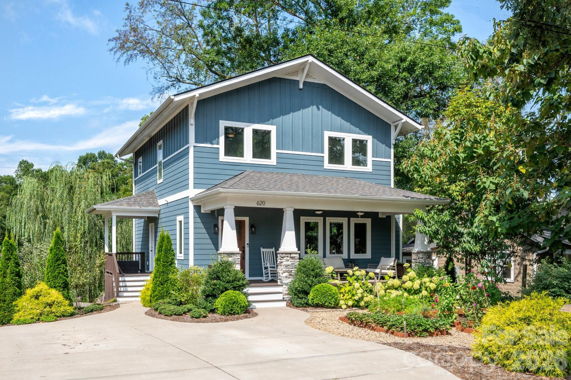 620 Brookshire Street - Photo 2