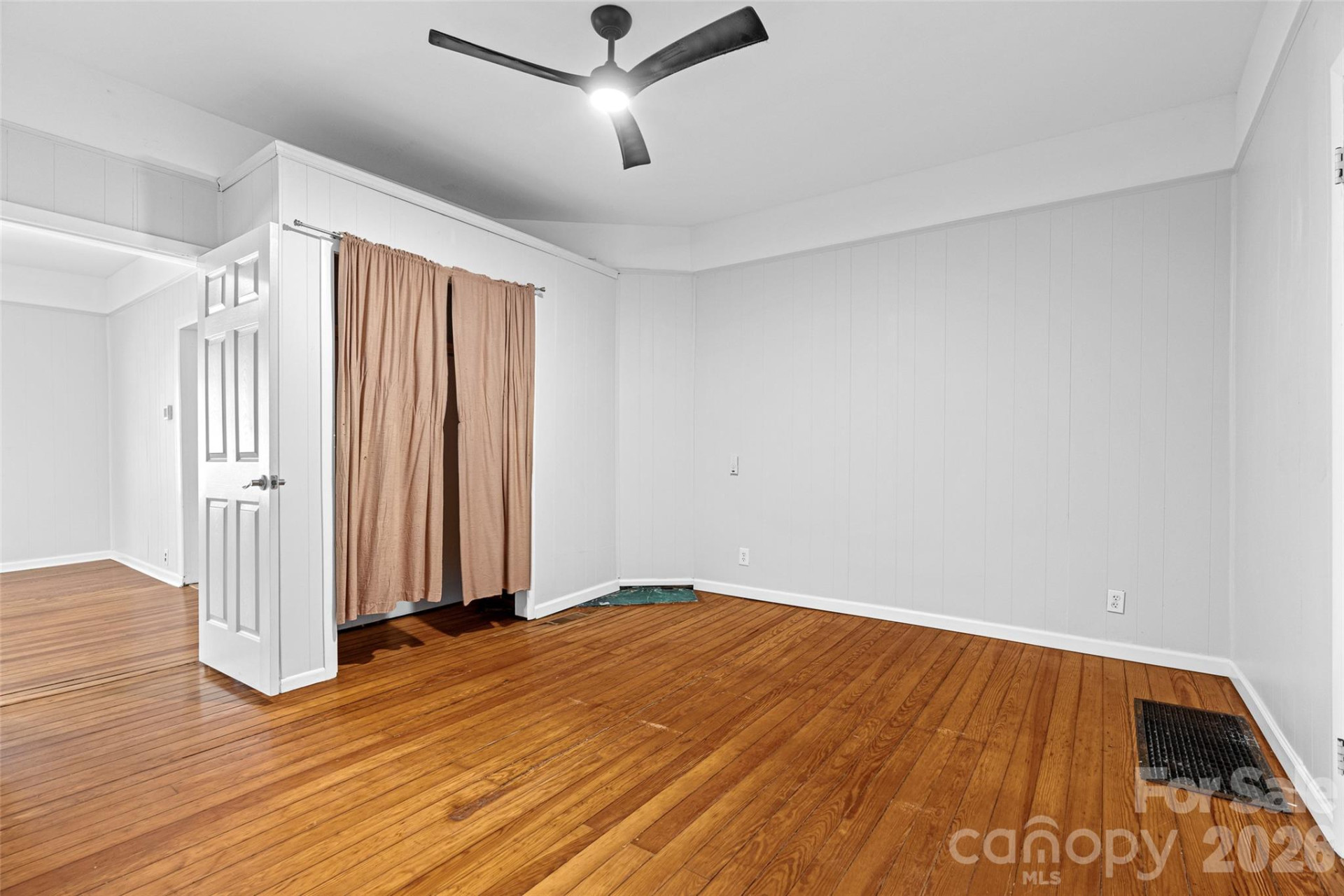 29 Allen Street - Photo 12