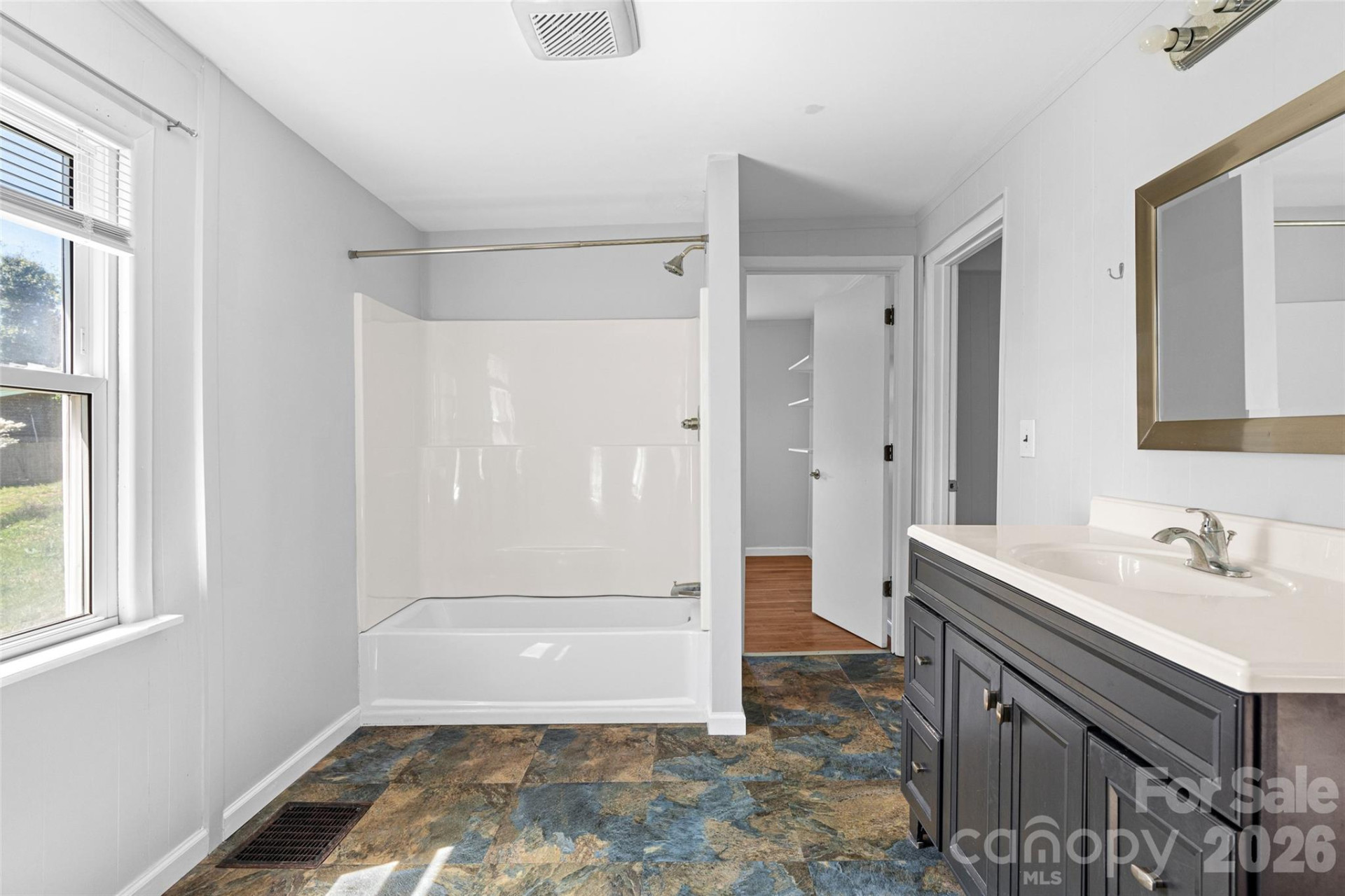 29 Allen Street - Photo 16