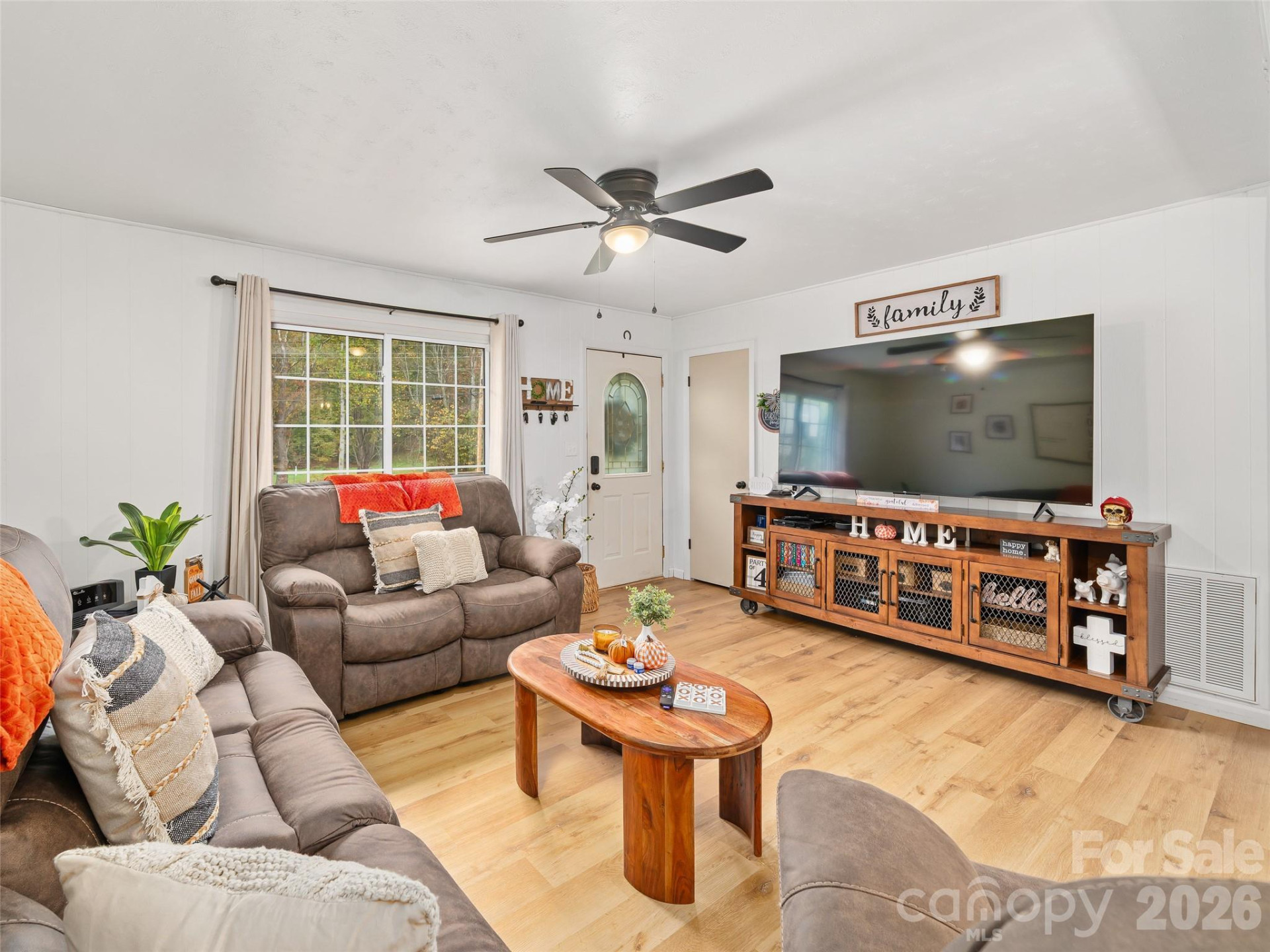 1030 Hughes Gap Road - Photo 4