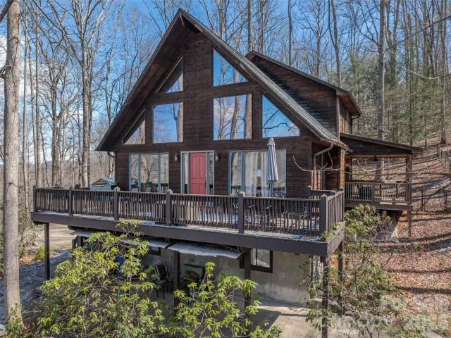 56 Southwicke Drive