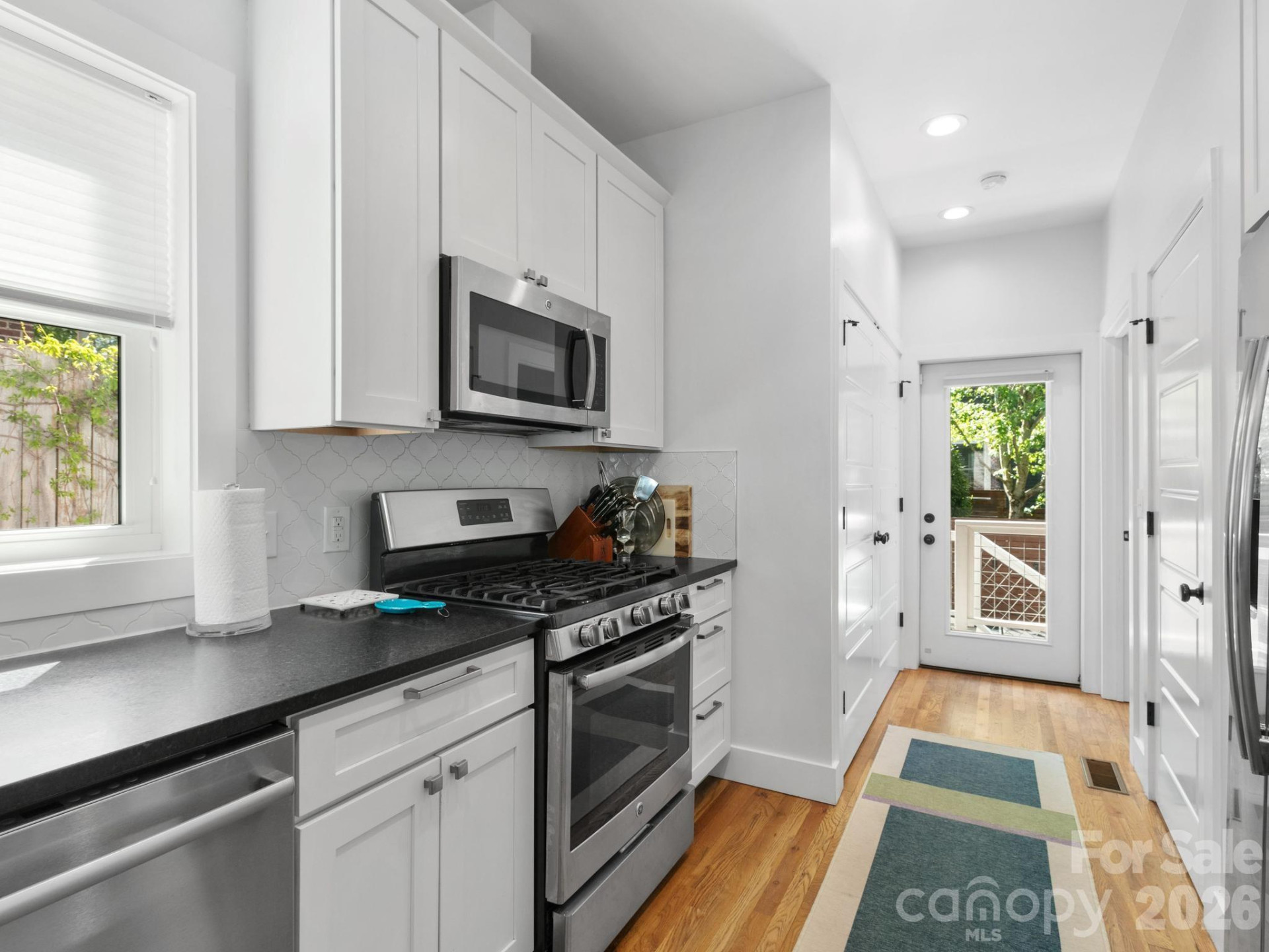 46 Rumbough Place - Photo 13