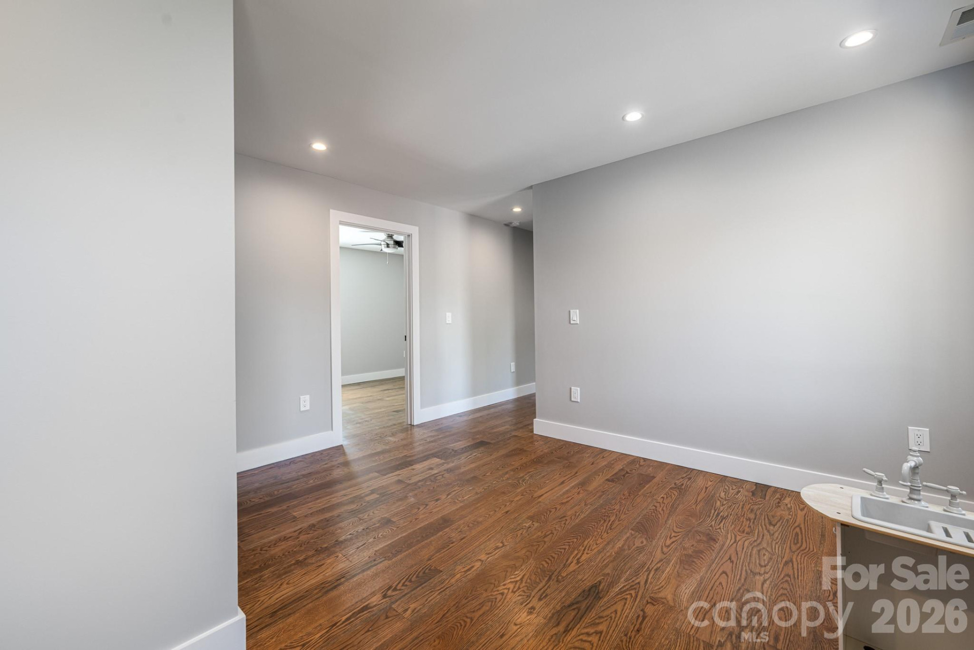 139 Linden Street - Photo 34