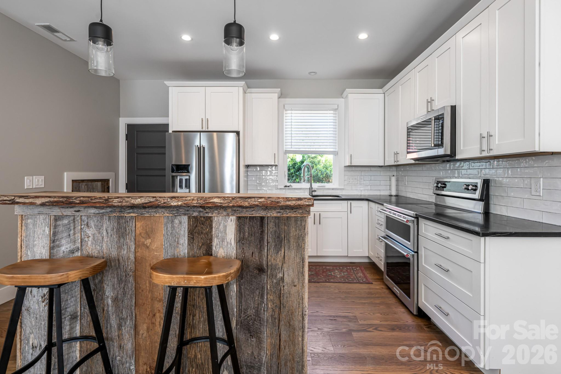 139 Linden Street - Photo 16