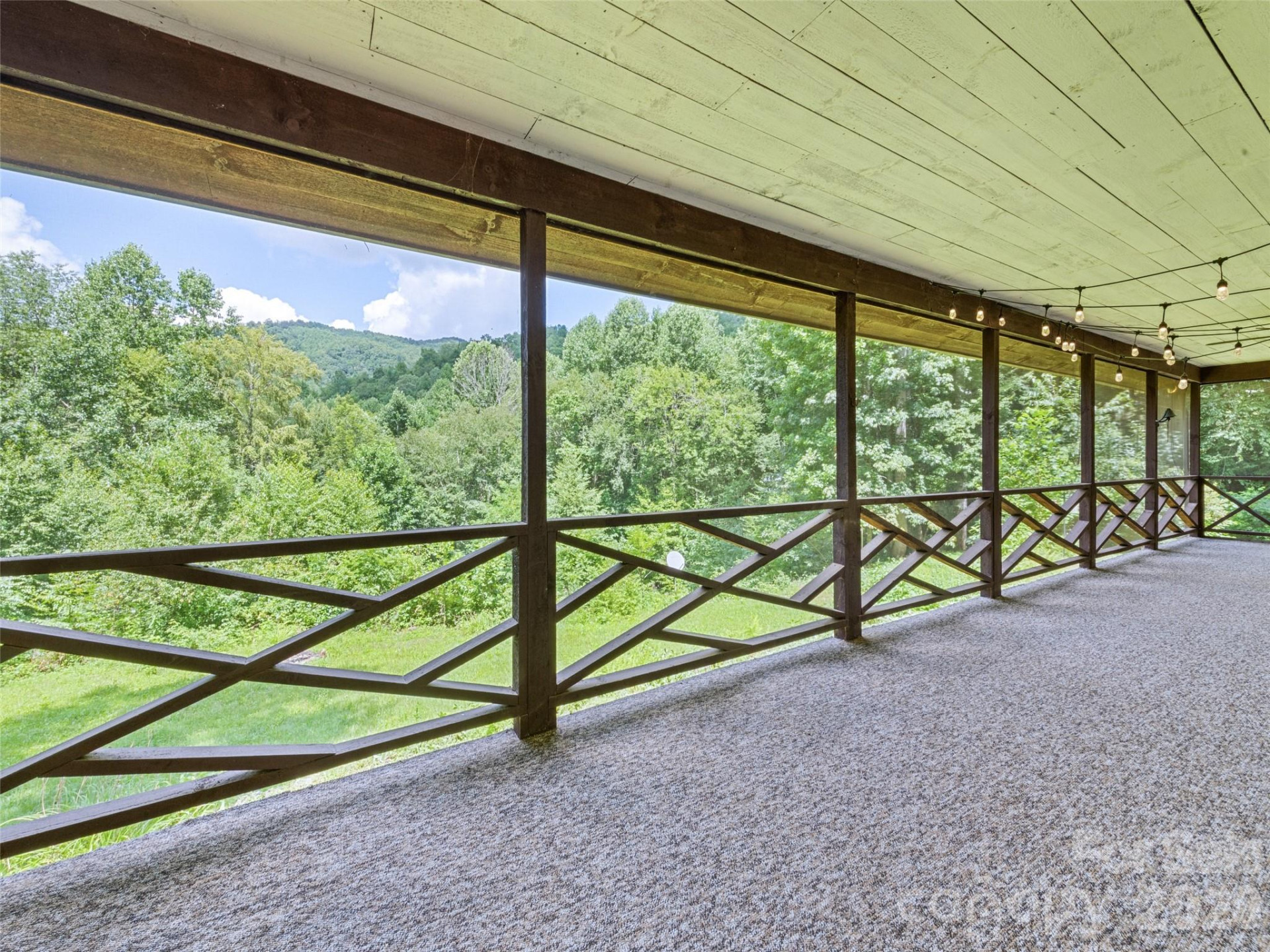 247 Three Springs Drive - Photo 4