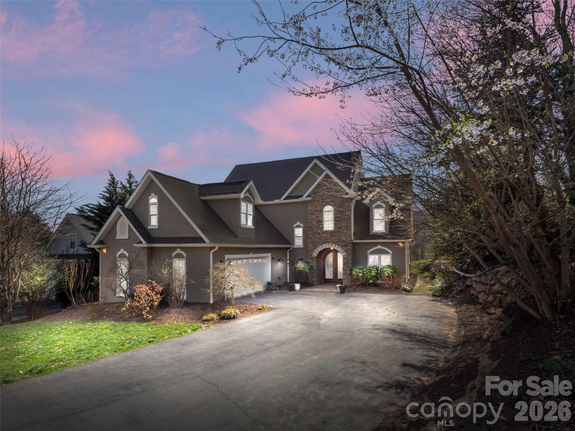 636 Vista Falls Road