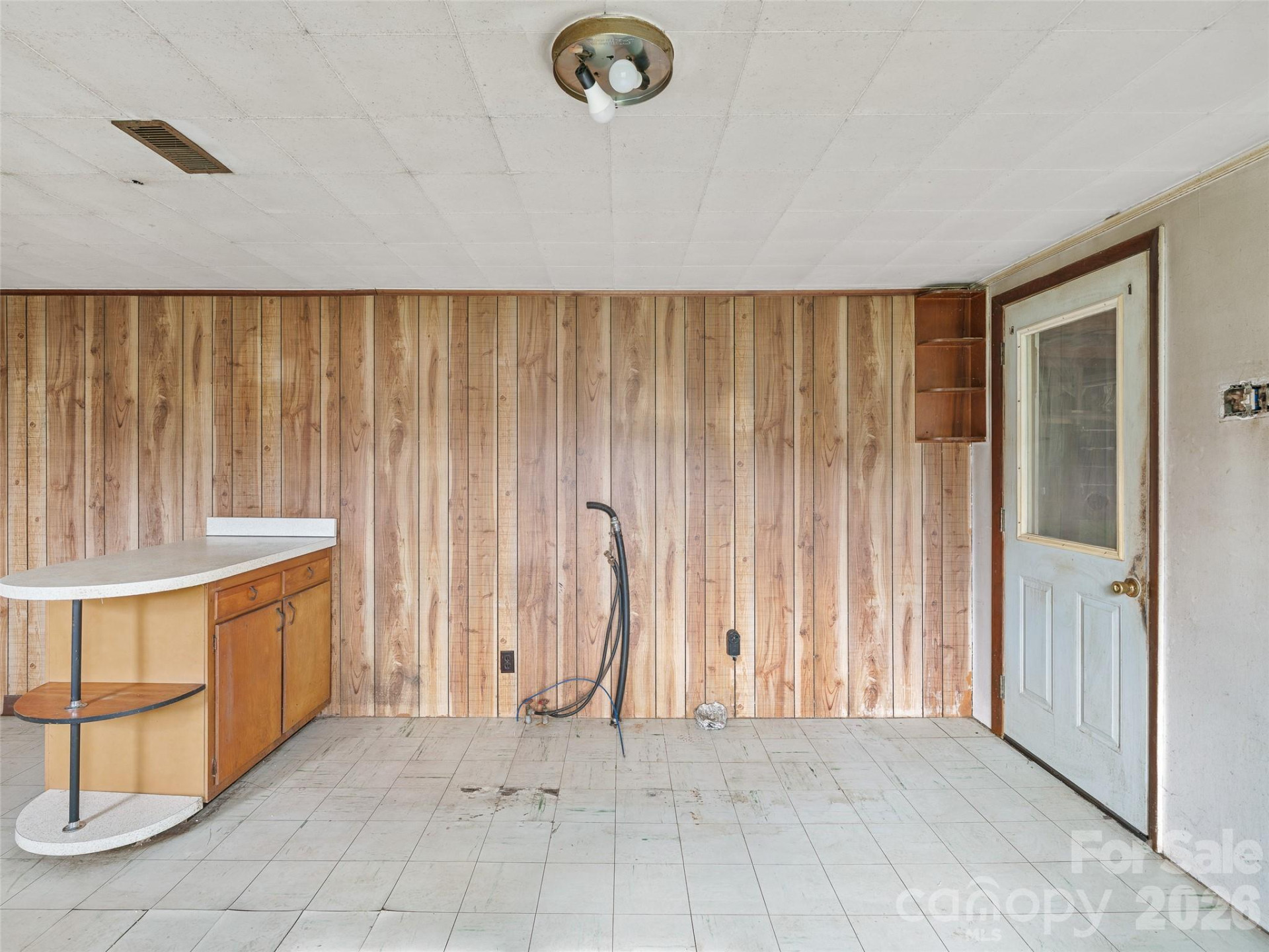 2432 Grapevine Road - Photo 8