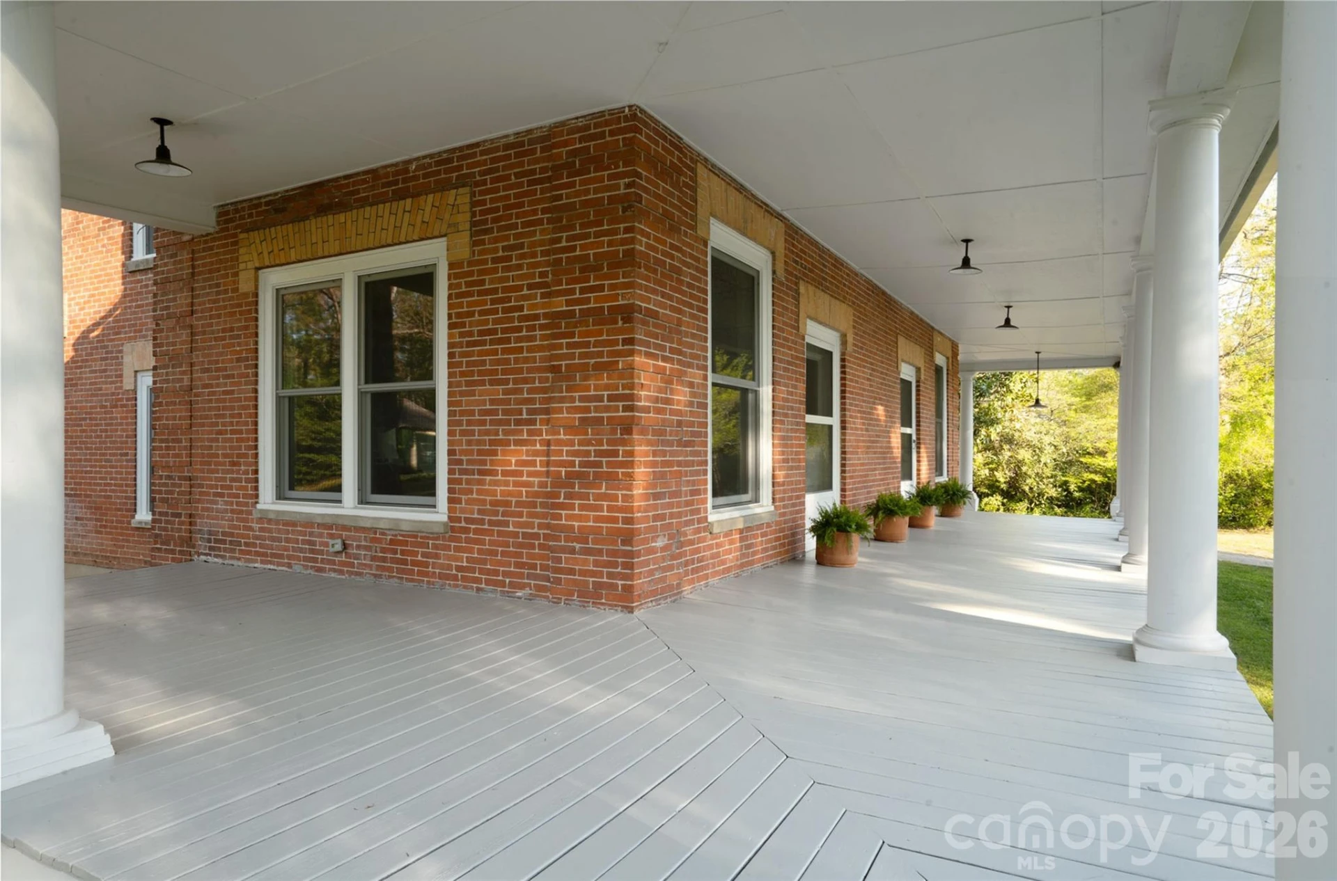 600 Main Street - Photo 3