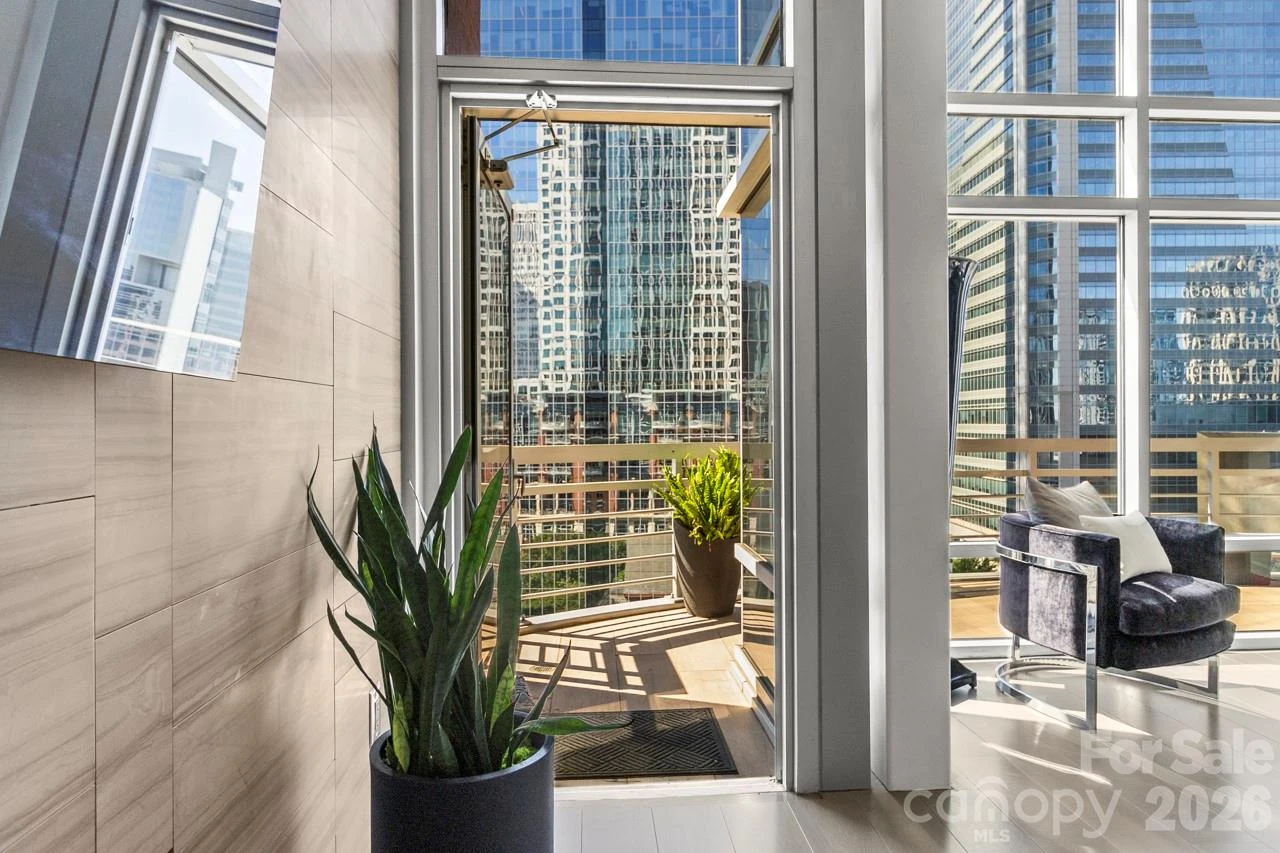 435 Tryon Street #901 - Photo 14