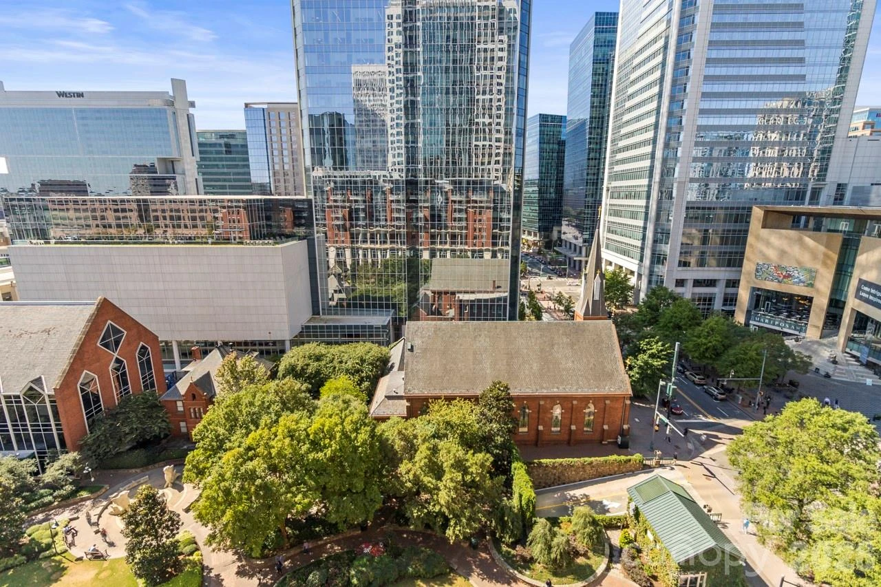 435 Tryon Street #901 - Photo 15