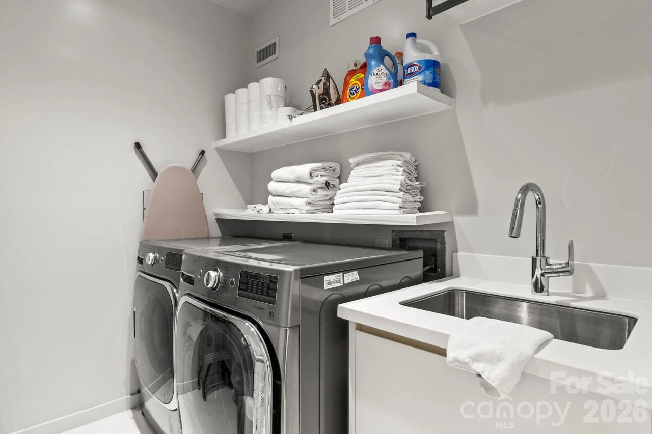 435 Tryon Street #901 - Photo 22