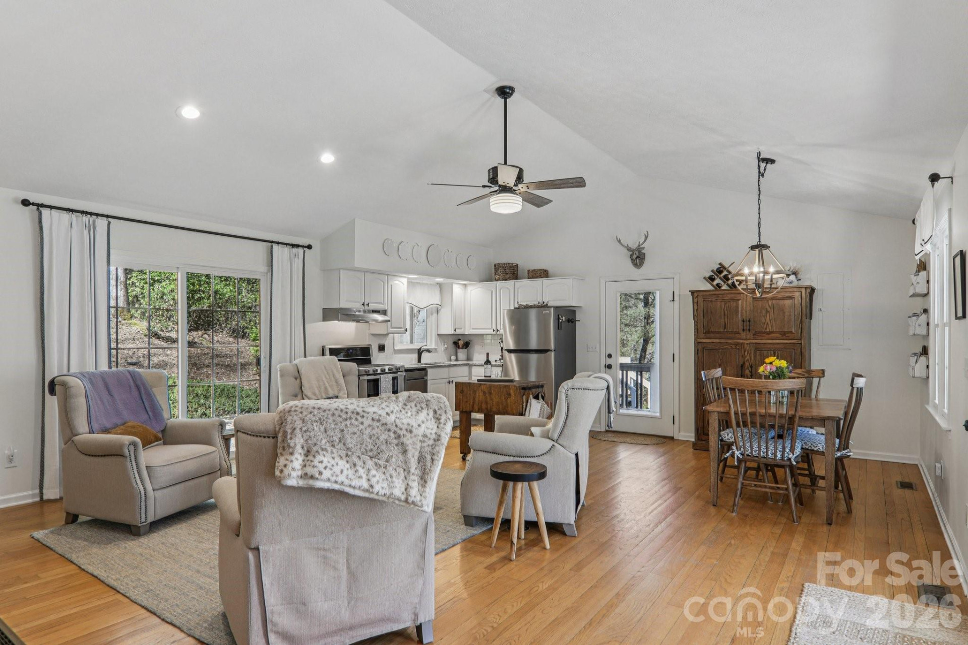 926 Camp Creek Road - Photo 3