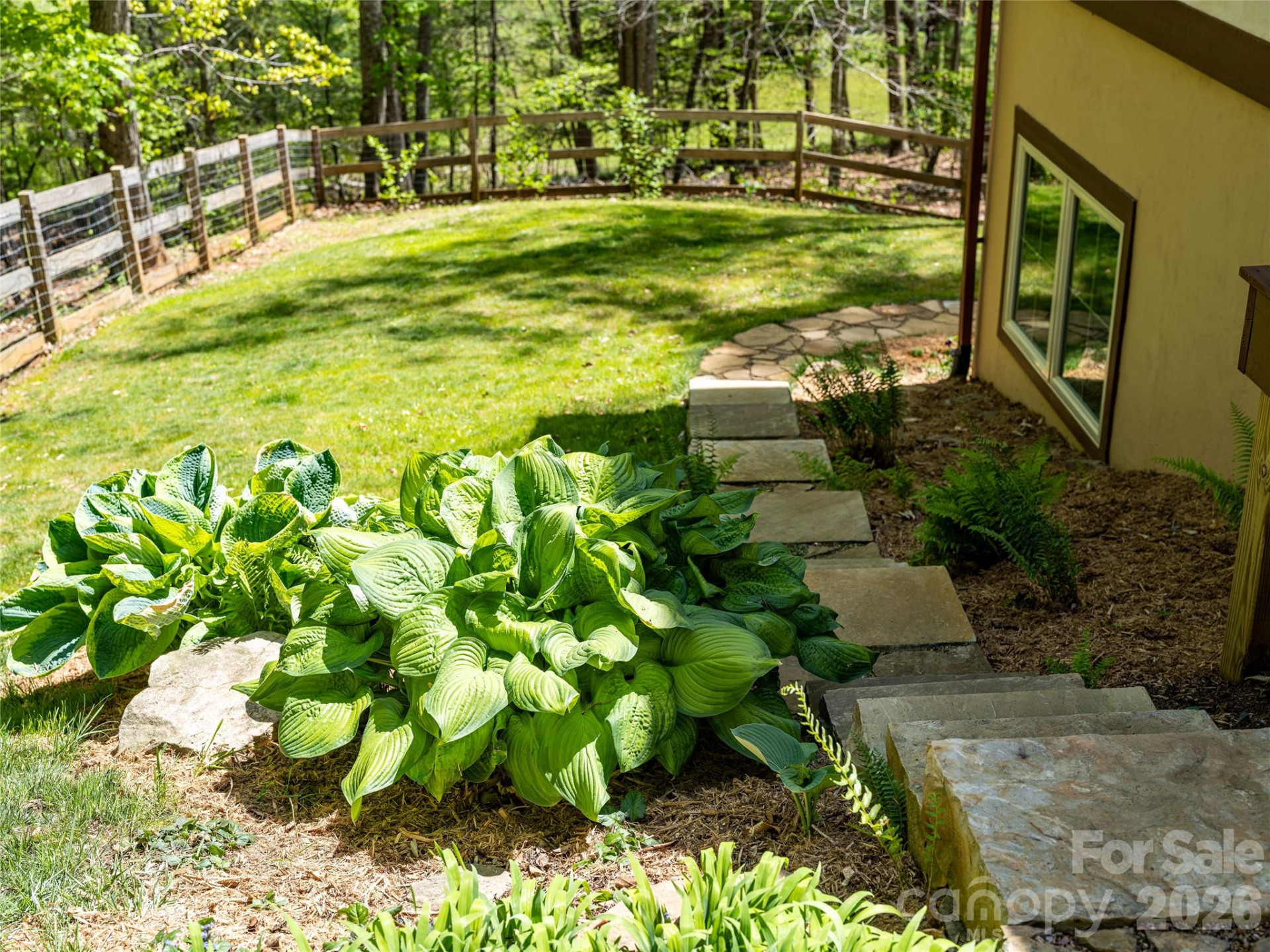 446 Amanda Drive - Photo 40