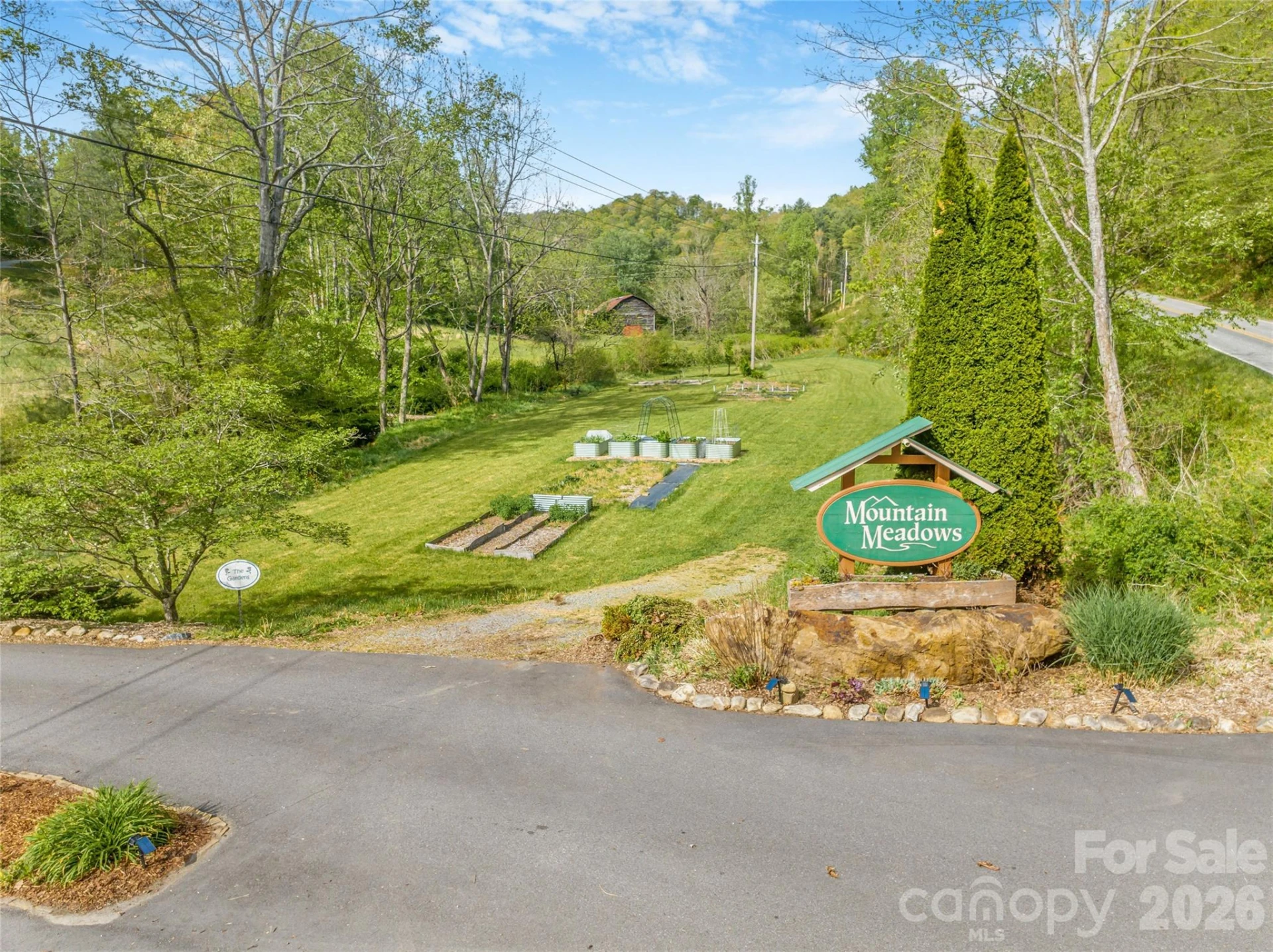 446 Amanda Drive - Photo 41
