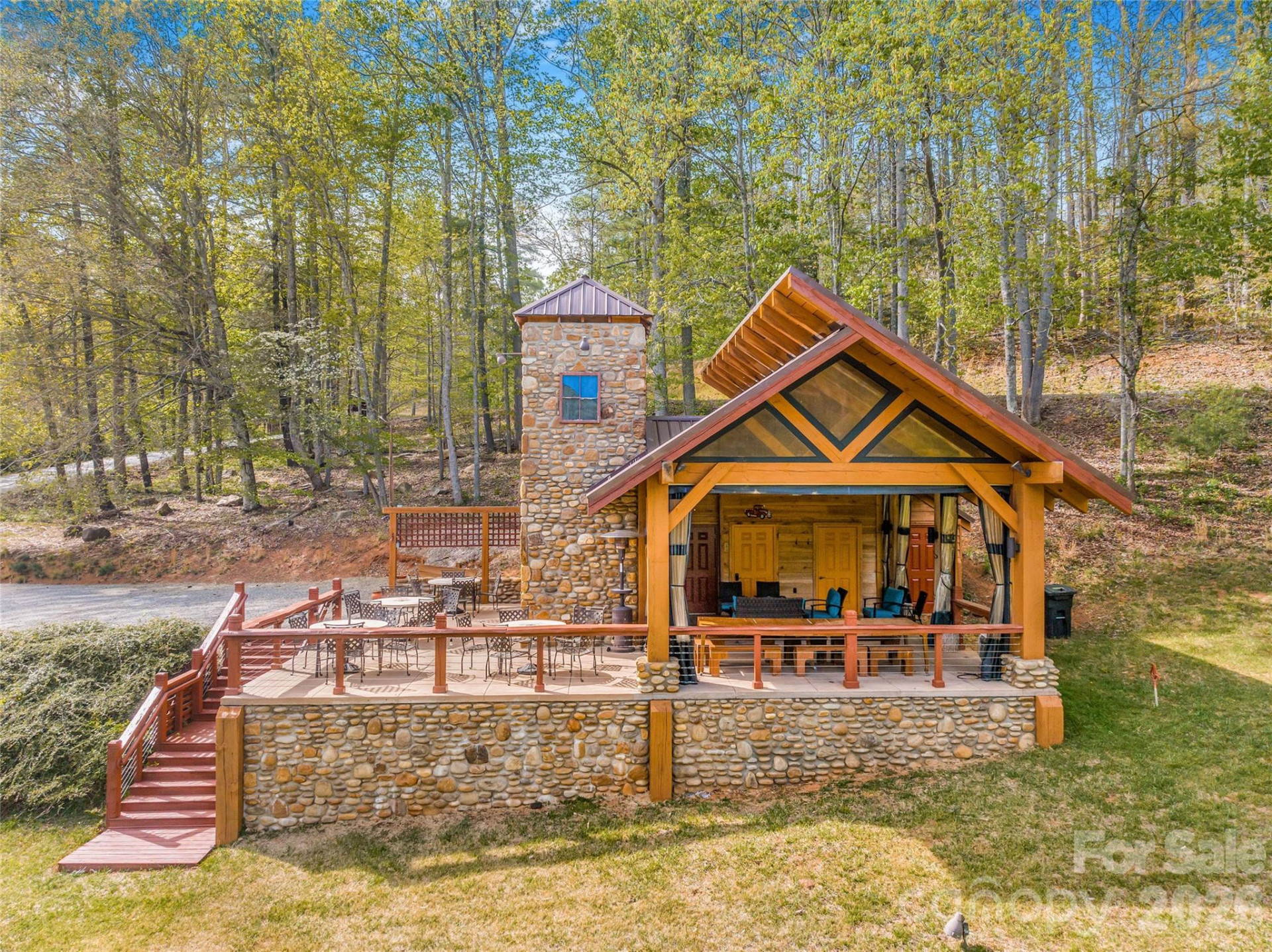 446 Amanda Drive - Photo 42