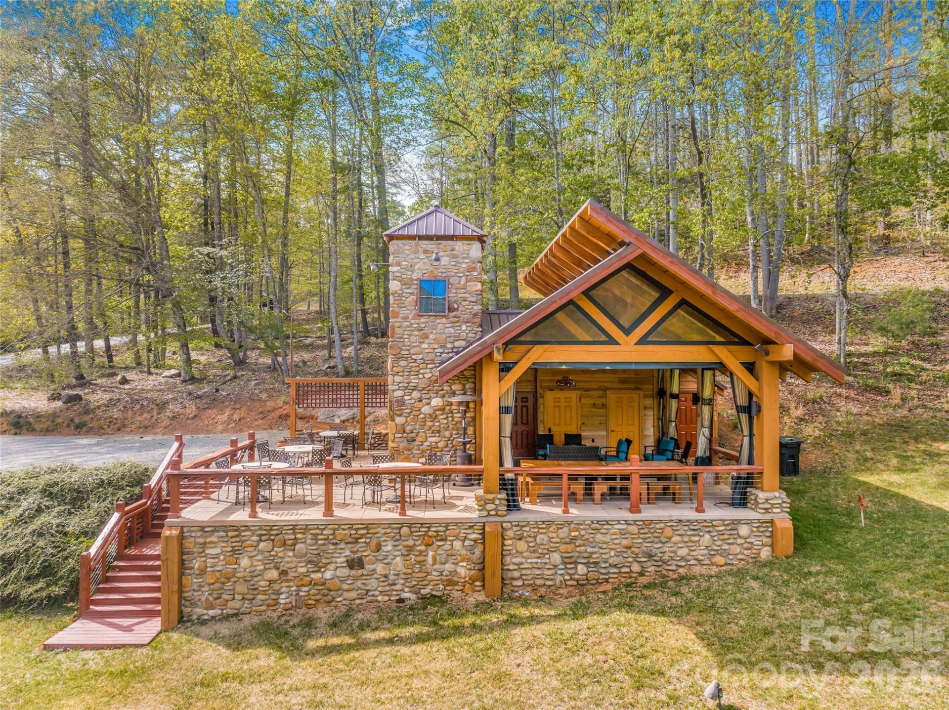 446 Amanda Drive - Photo 42