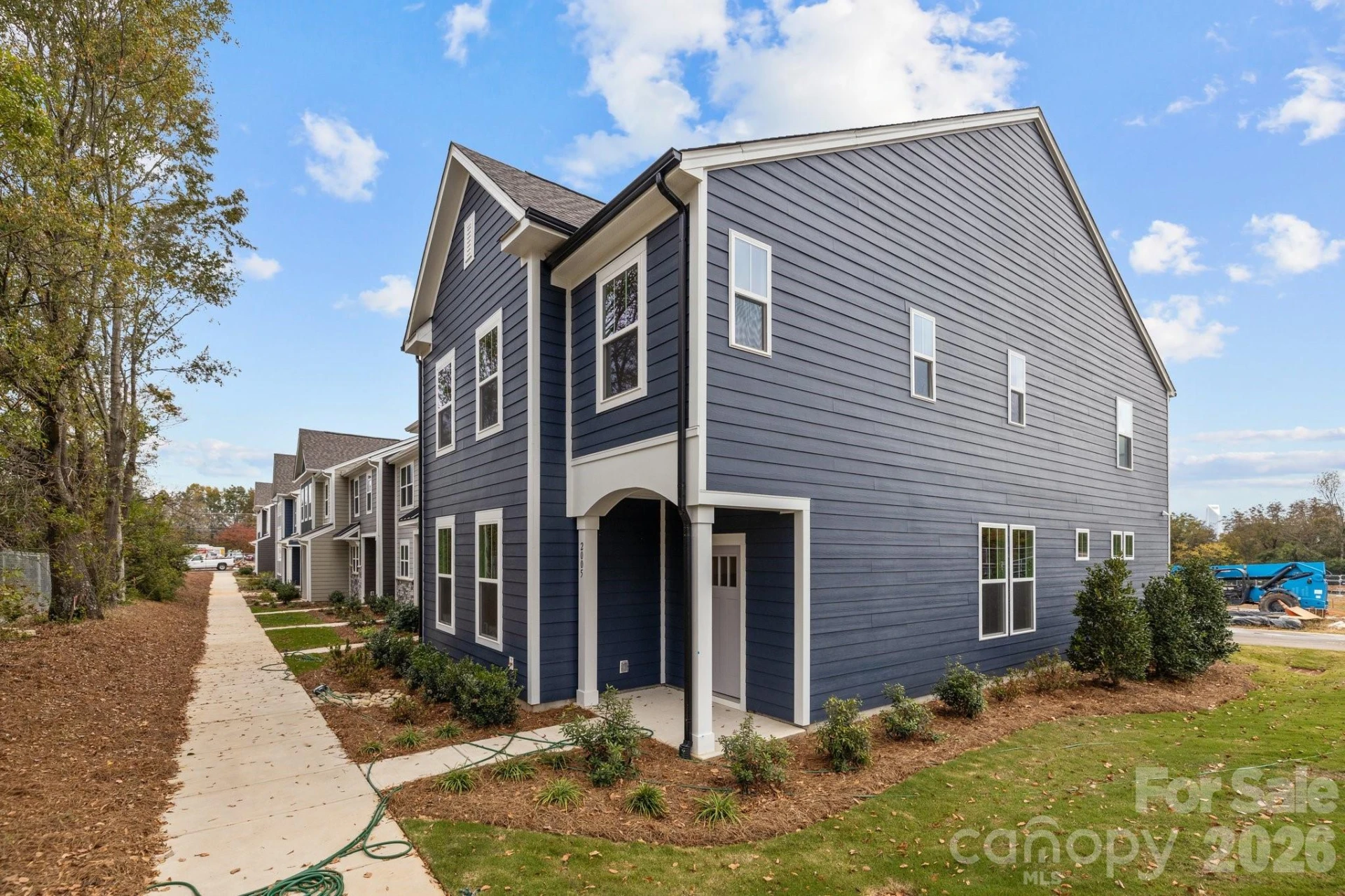 2926 Clyde Drive - Photo 3