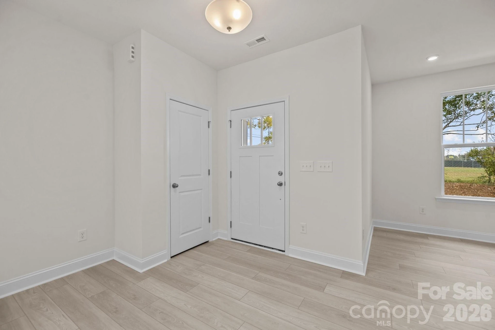 2926 Clyde Drive - Photo 5