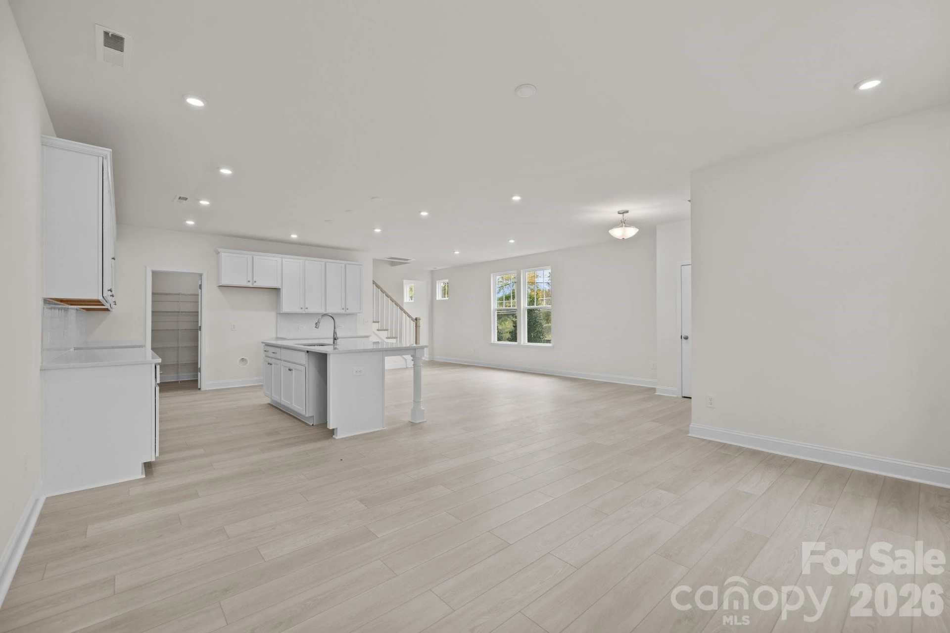 2926 Clyde Drive - Photo 7