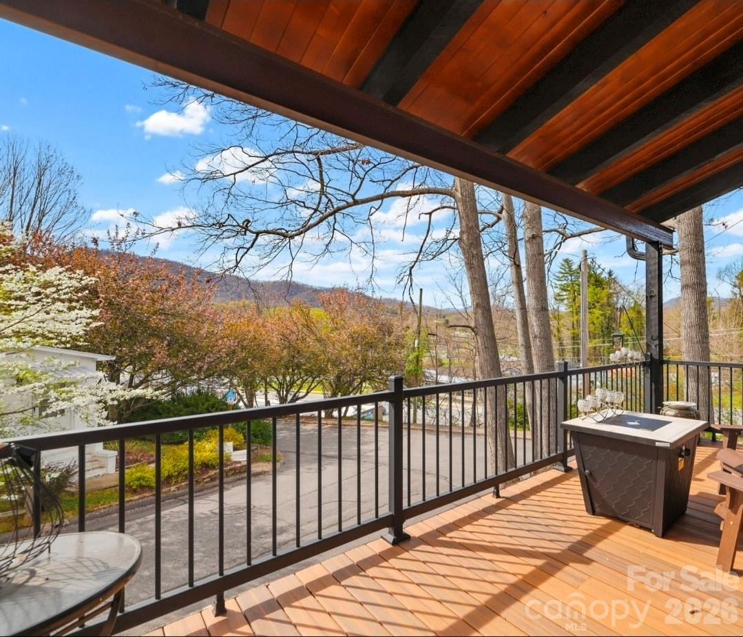 90 Summit Street - Photo 8