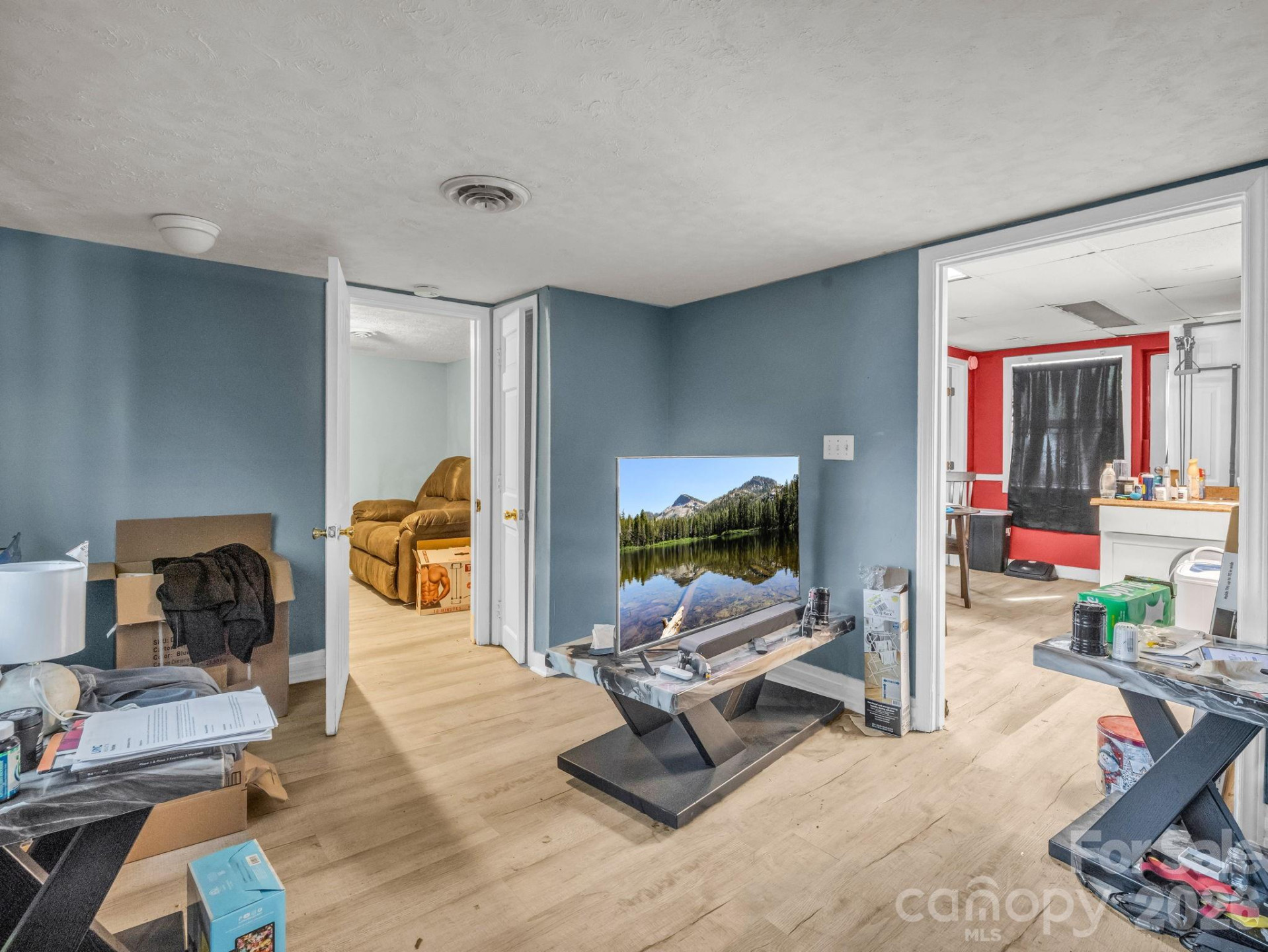 76 Adeles Way - Photo 10