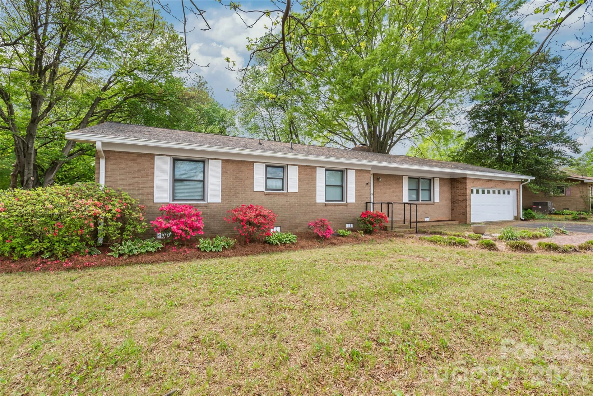 105 Sunset Drive