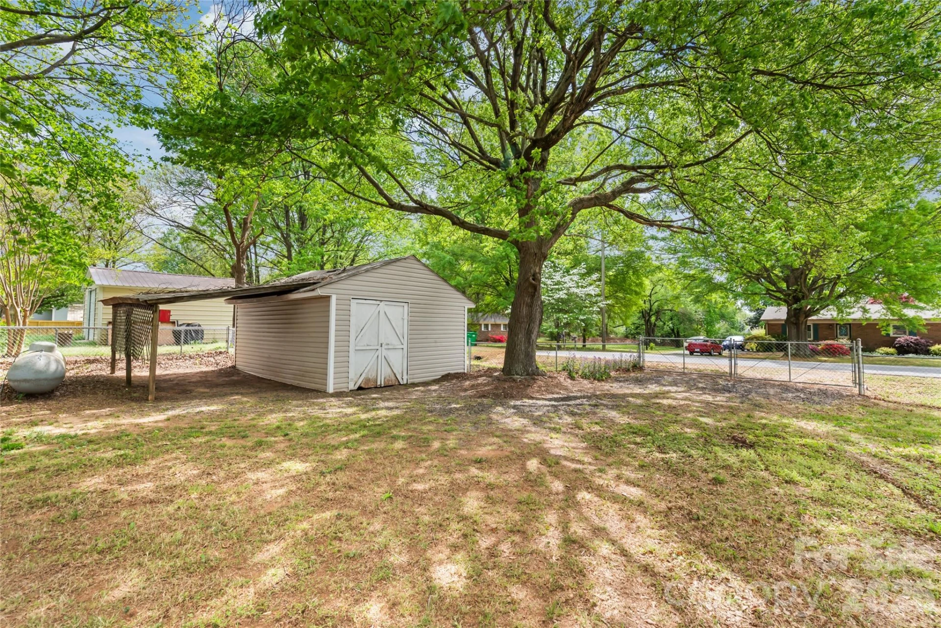105 Sunset Drive - Photo 24