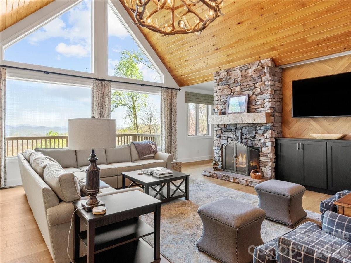 410 Springhouse Drive - Photo 5