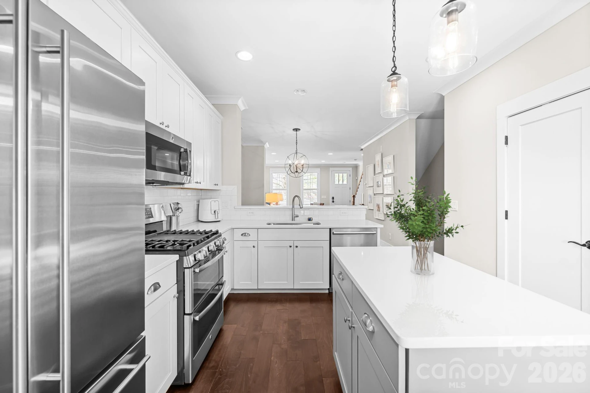 1636 Kenilworth Avenue - Photo 11